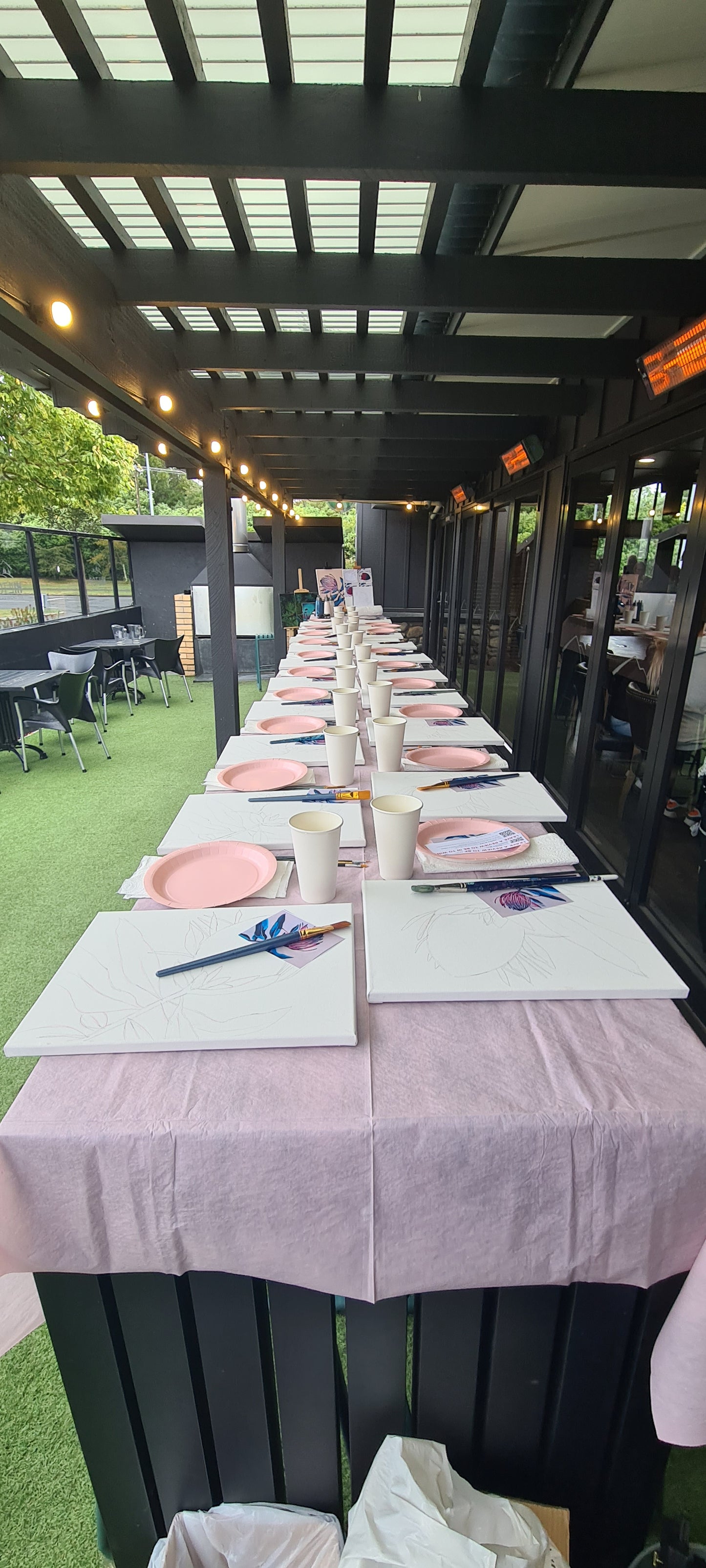 Christmas Paint n Pour Party