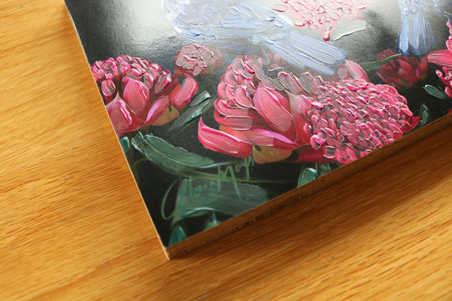 Tui Waratah Mount Block