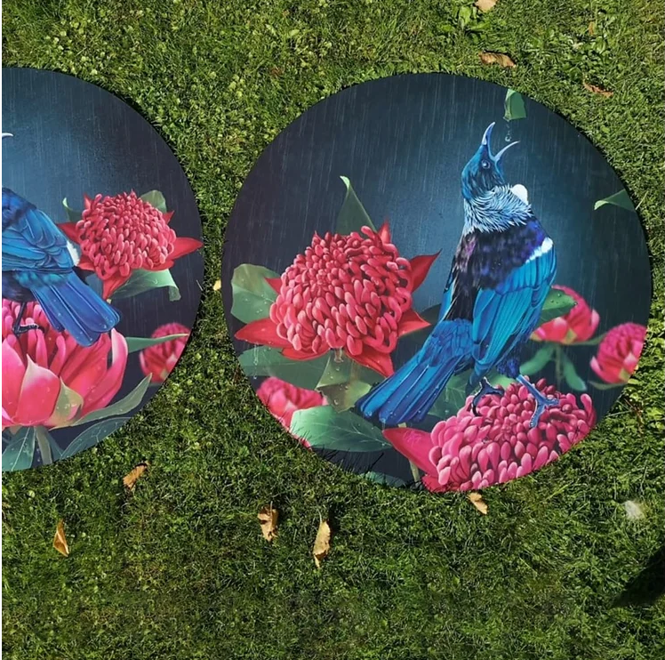 Tui Waratah King - Outdoor Art